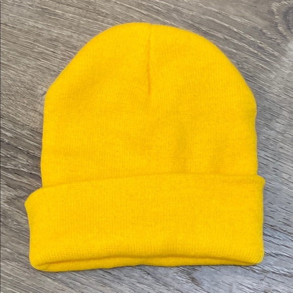 Other - YELLOW BEANIE